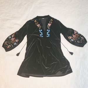 XXL Black Velvet Dress